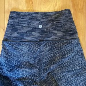 grey lulu lemon leggings